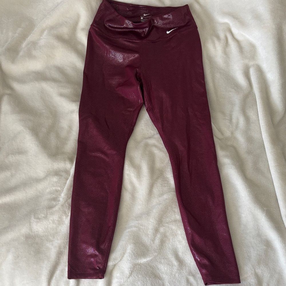 Nike Women’s Size Small Burgundy Shimmer Leggings